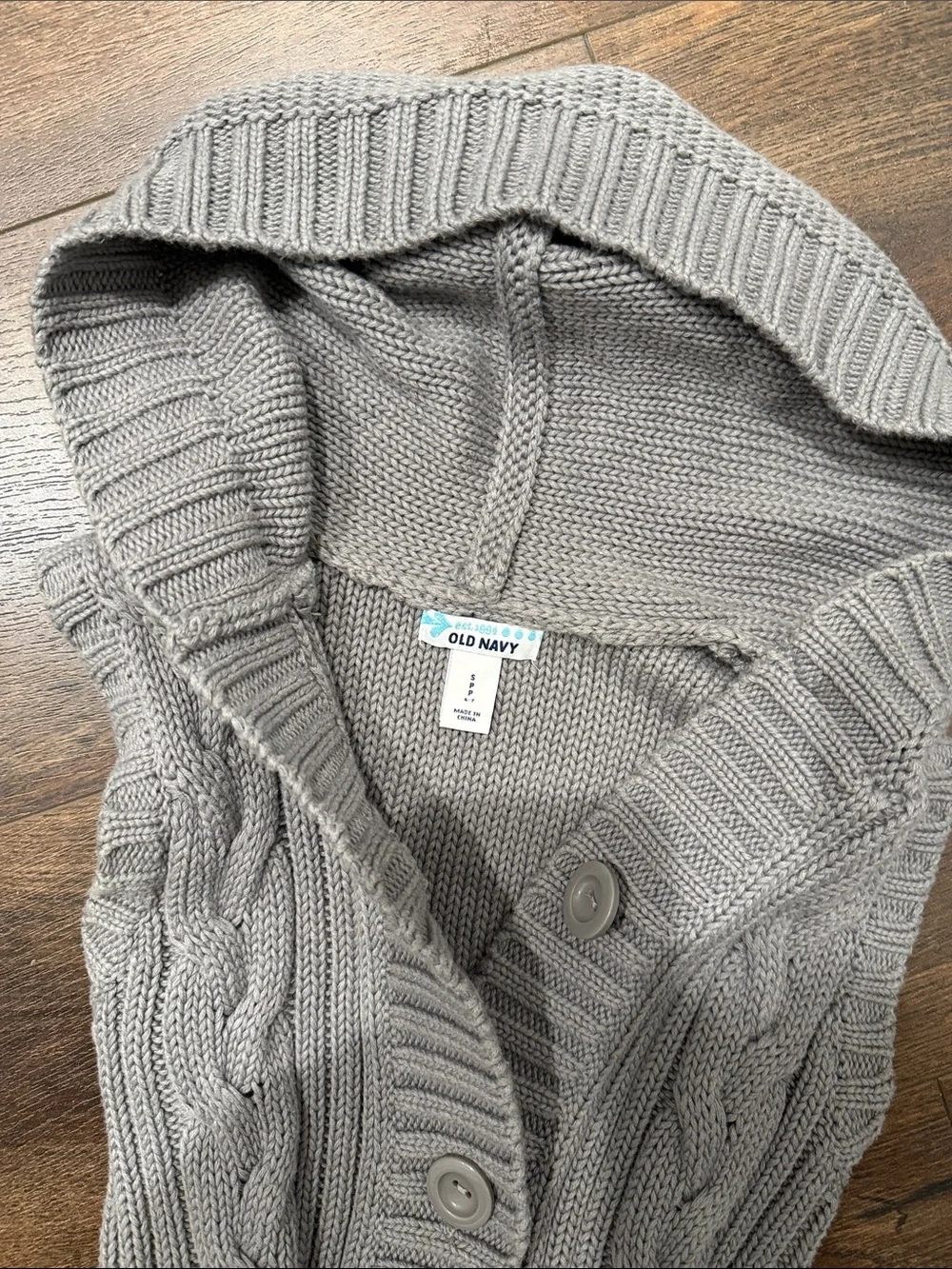 Old Navy Gray Cable-Knit Button Vest with Tie Belt